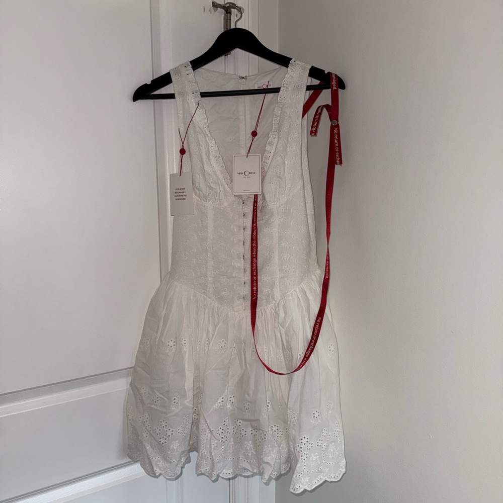 NWT🔖 Miss Circle- Eyelet Drop waist mini dress - Small - Picture 5 of 9